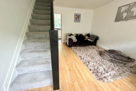 2 bedroom townhouse for sale, Woodlands Close, Denby Dale
