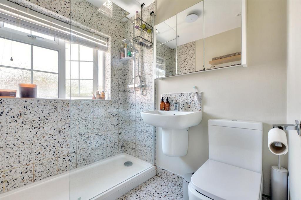 Shower Room 1.jpeg