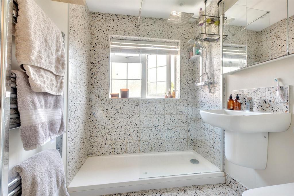 Shower Room 2.jpeg