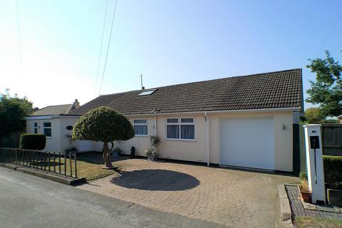 3 bedroom detached bungalow for sale, Church Street, Granby