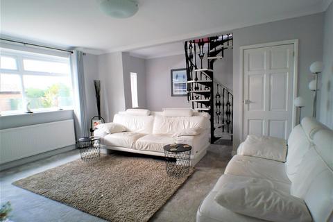 3 bedroom detached bungalow for sale, Church Street, Granby