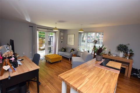 2 bedroom apartment for sale, Lynx Court, Farnborough GU14