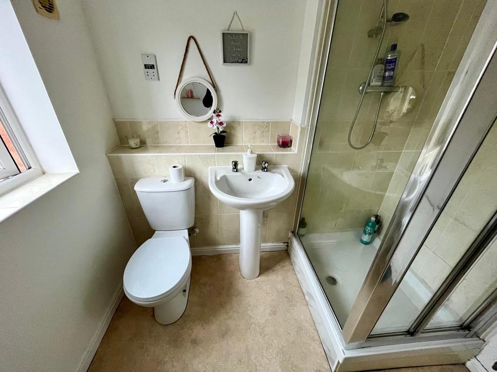 Master En-Suite