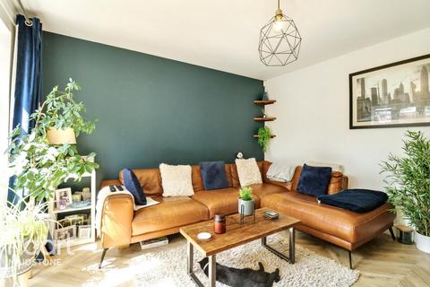 undefined, Tilling Close, Maidstone