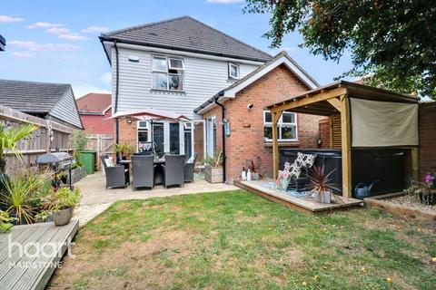 undefined, Tilling Close, Maidstone