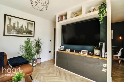 Tilling Close, Maidstone