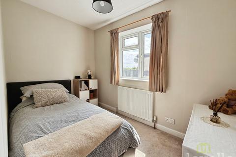 53 Grantham Road, Waddington, Lincoln, LN5 9LS