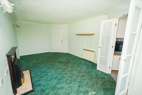 1 bedroom retirement property for sale, Hamilton Court, Lammas Walk, Leighton Buzzard