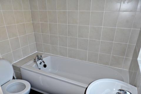 2 bedroom terraced house to rent, Hubert Road, London E6