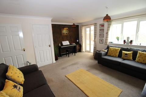 3 bedroom detached house for sale, LITTLE CLOSE, BOZEAT
