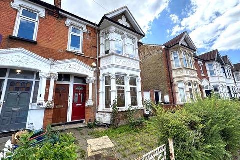 undefined, Avonwick Road, Hounslow, TW3