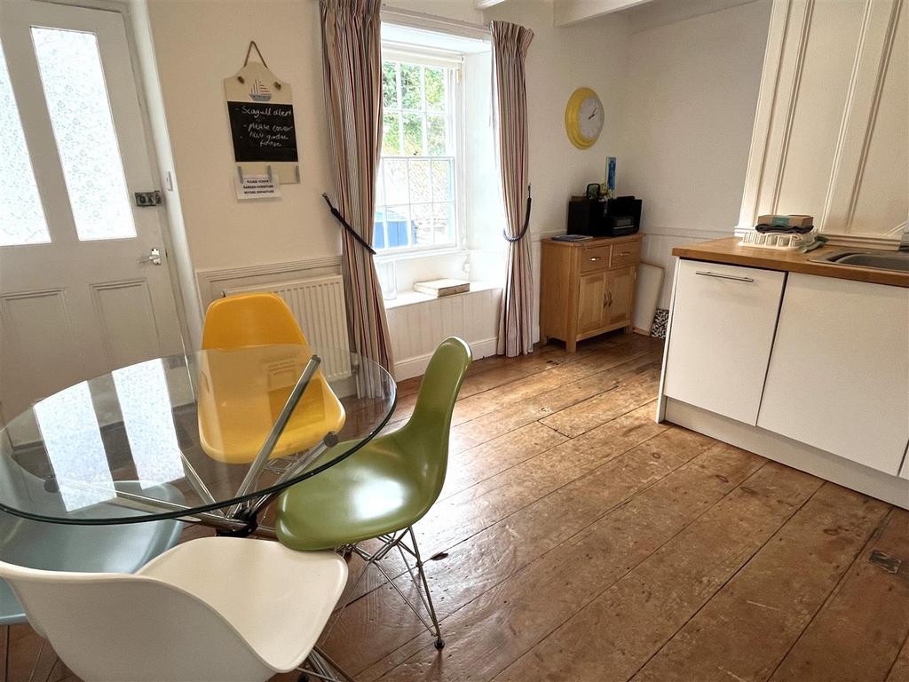 Dining kitchen.JPG