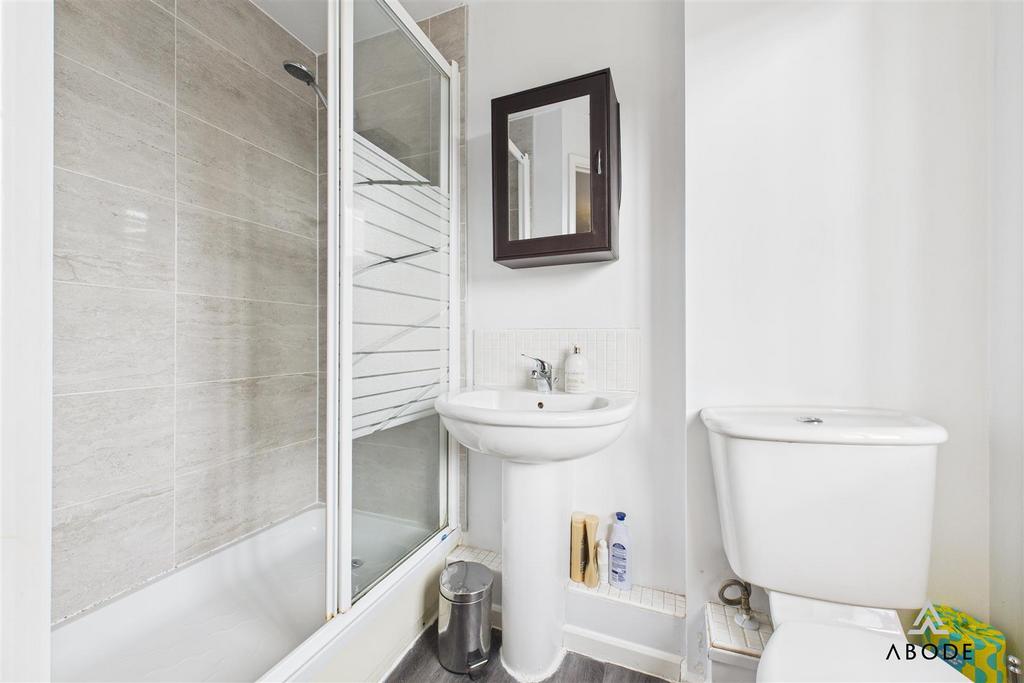 En-suite to Bedroom Two