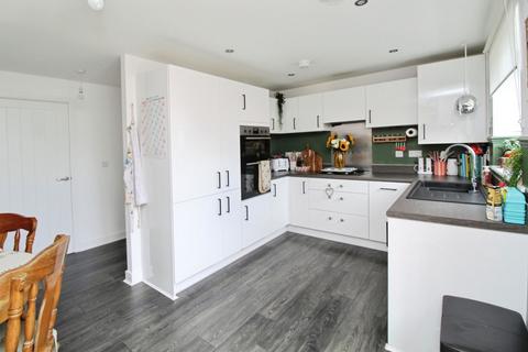 2 bedroom end of terrace house for sale, Wagtail Gardens, Ryton NE40