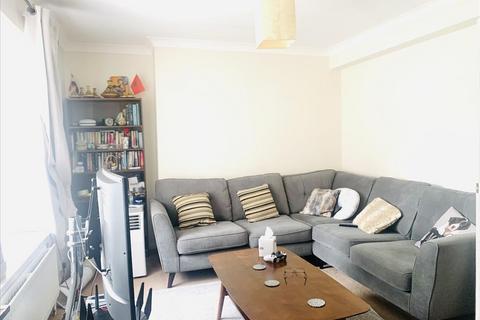 2 bedroom flat to rent, Castlebar Park, Ealing, London, W5