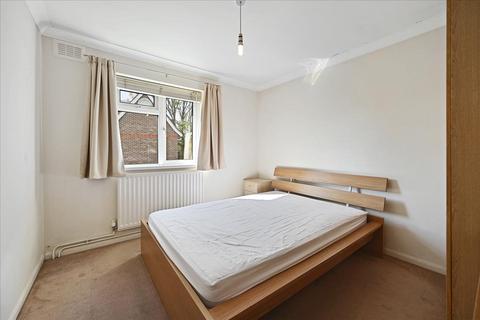 2 bedroom flat to rent, Castlebar Park, Ealing, London, W5