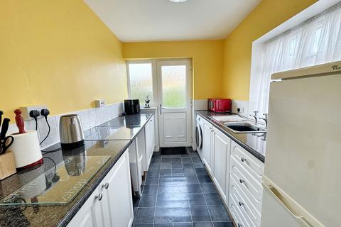 1 bedroom semi-detached bungalow for sale, Llys Madoc, Towyn, Conwy, LL22 9NN