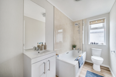 2 bedroom park home for sale, Rawlins Park, Marlborough SN8