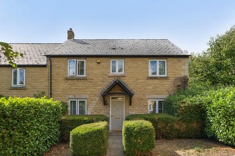 2 Brome Way, Carterton, OX18 1JS