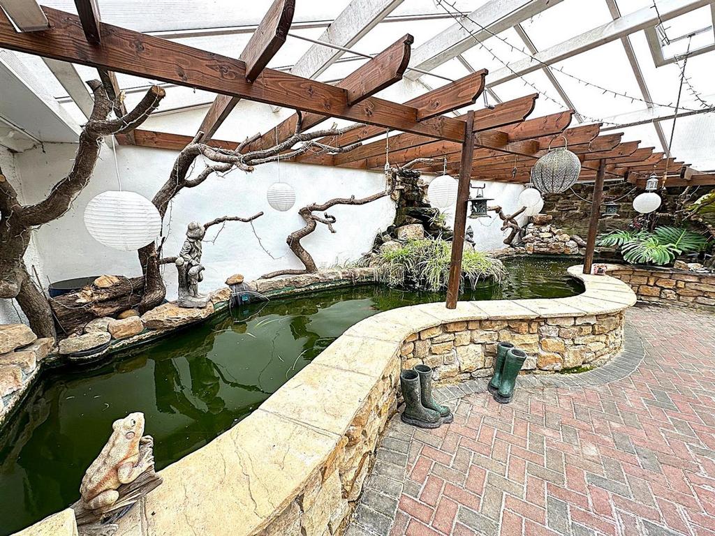 Side shot of pond.jpg