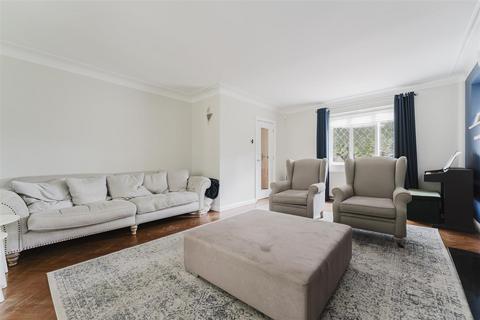 21 Wood Lane Close, Iver, SL0 0LH