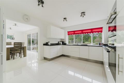 21 Wood Lane Close, Iver, SL0 0LH