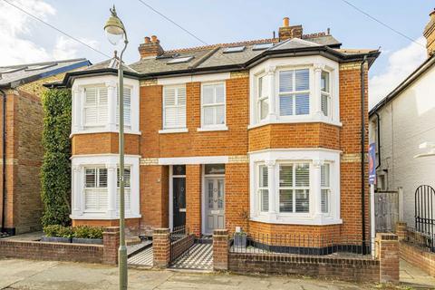 4 bedroom house to rent, Cedar Road, Weybridge KT13