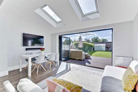 4 bedroom house to rent, Cedar Road, Weybridge KT13