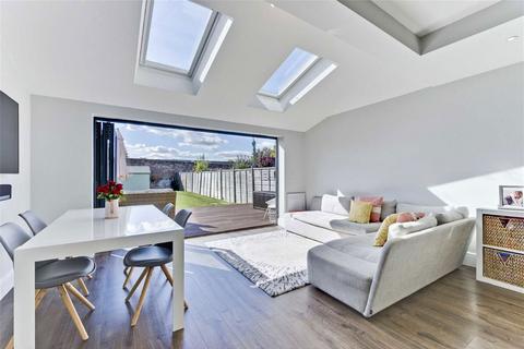 4 bedroom house to rent, Cedar Road, Weybridge KT13
