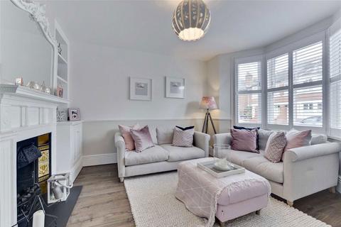 4 bedroom house to rent, Cedar Road, Weybridge KT13