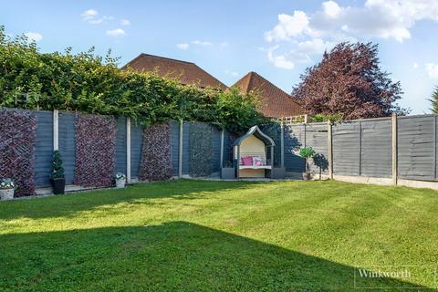 Fairview Hatchet Lane, Winkfield, Windsor, SL4 2EG