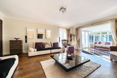 Fairview Hatchet Lane, Winkfield, Windsor, SL4 2EG