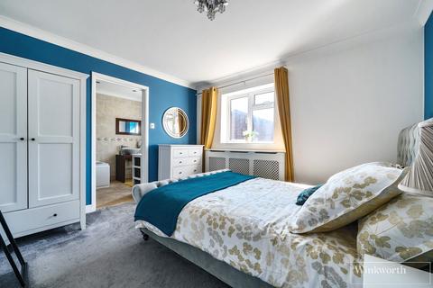 Fairview Hatchet Lane, Winkfield, Windsor, SL4 2EG