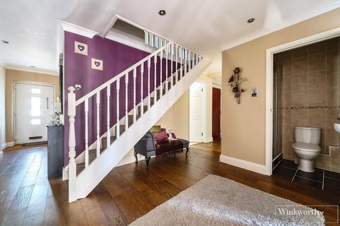 Fairview Hatchet Lane, Winkfield, Windsor, SL4 2EG