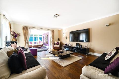 Fairview Hatchet Lane, Winkfield, Windsor, SL4 2EG