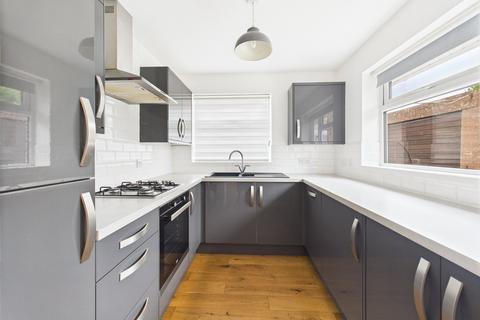 13 Anbrook Crescent, Hucclecote, Gloucester, GL3 3HL