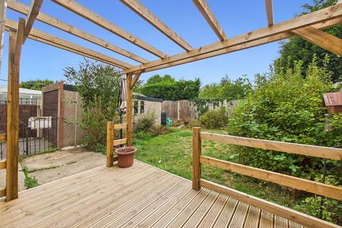 13 Anbrook Crescent, Hucclecote, Gloucester, GL3 3HL