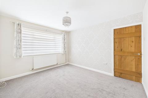 13 Anbrook Crescent, Hucclecote, Gloucester, GL3 3HL