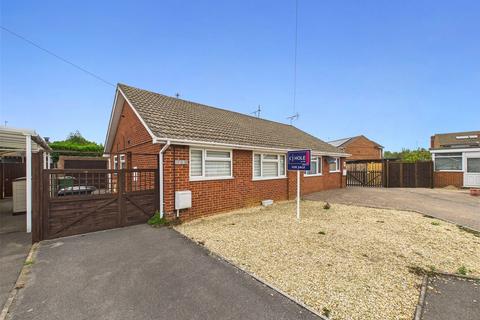 13 Anbrook Crescent, Hucclecote, Gloucester, GL3 3HL