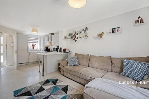 2 bedroom end of terrace house for sale, Ozalid Road, Colchester CO1