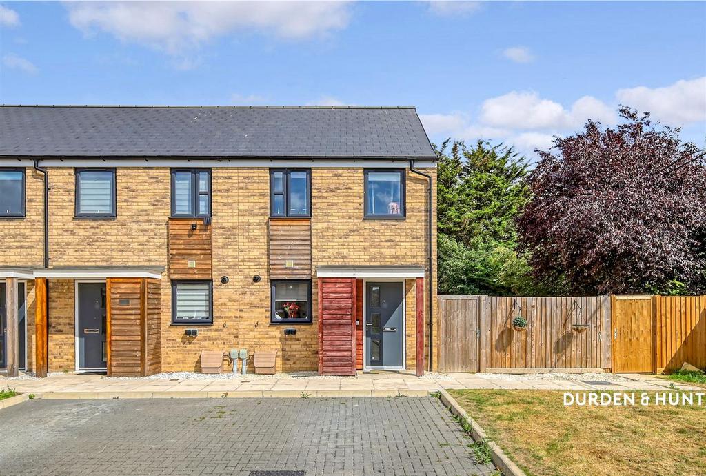 Ozalid Road, Colchester CO1 2 bed end of terrace house for sale - £290,000
