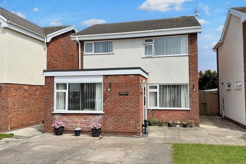 3 bedroom detached house for sale, Heol Conwy, Abergele, LL22 7UT