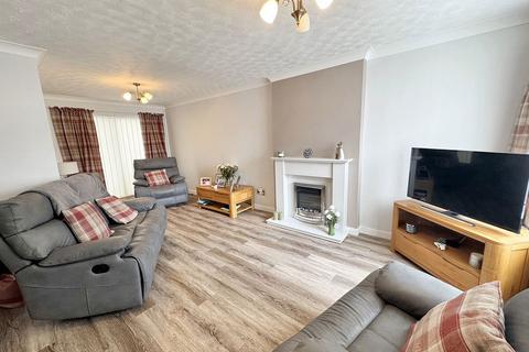 3 bedroom detached house for sale, Heol Conwy, Abergele, LL22 7UT
