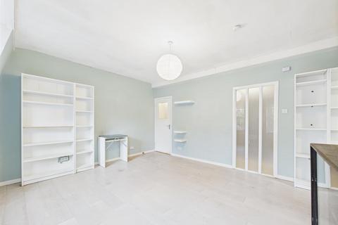 24 Topham Square, London, N17 7HL