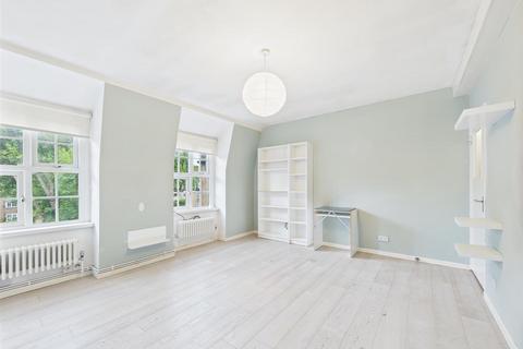 24 Topham Square, London, N17 7HL