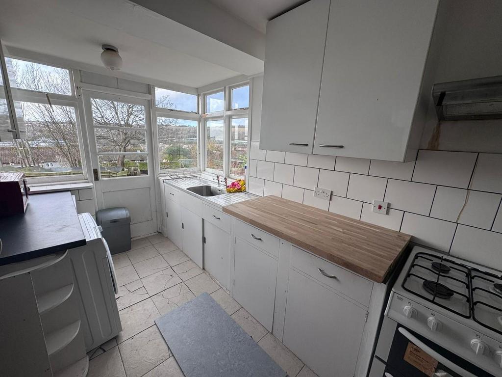 Kitchen 3.jpg
