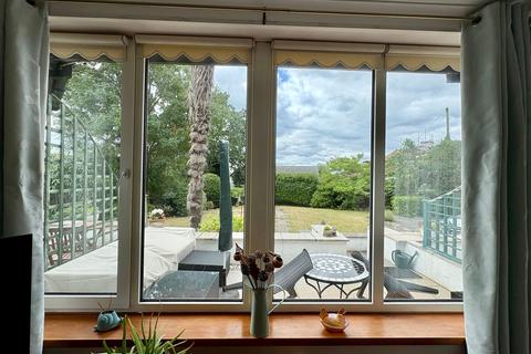 2 bedroom flat for sale, Babbacombe, Torquay