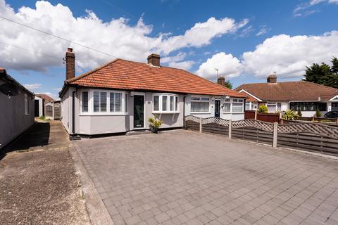2 bedroom semi-detached bungalow for sale, The Quadrant, Bexleyheath, DA7
