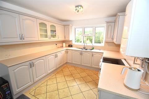 undefined, Minton Heights, Rochford