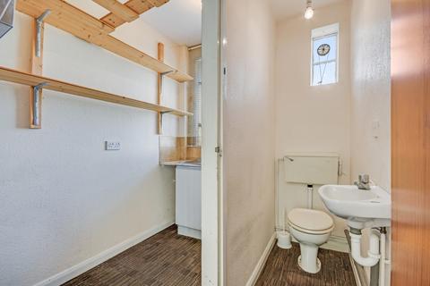 2 bedroom flat for sale, Kings Road, Brentwood